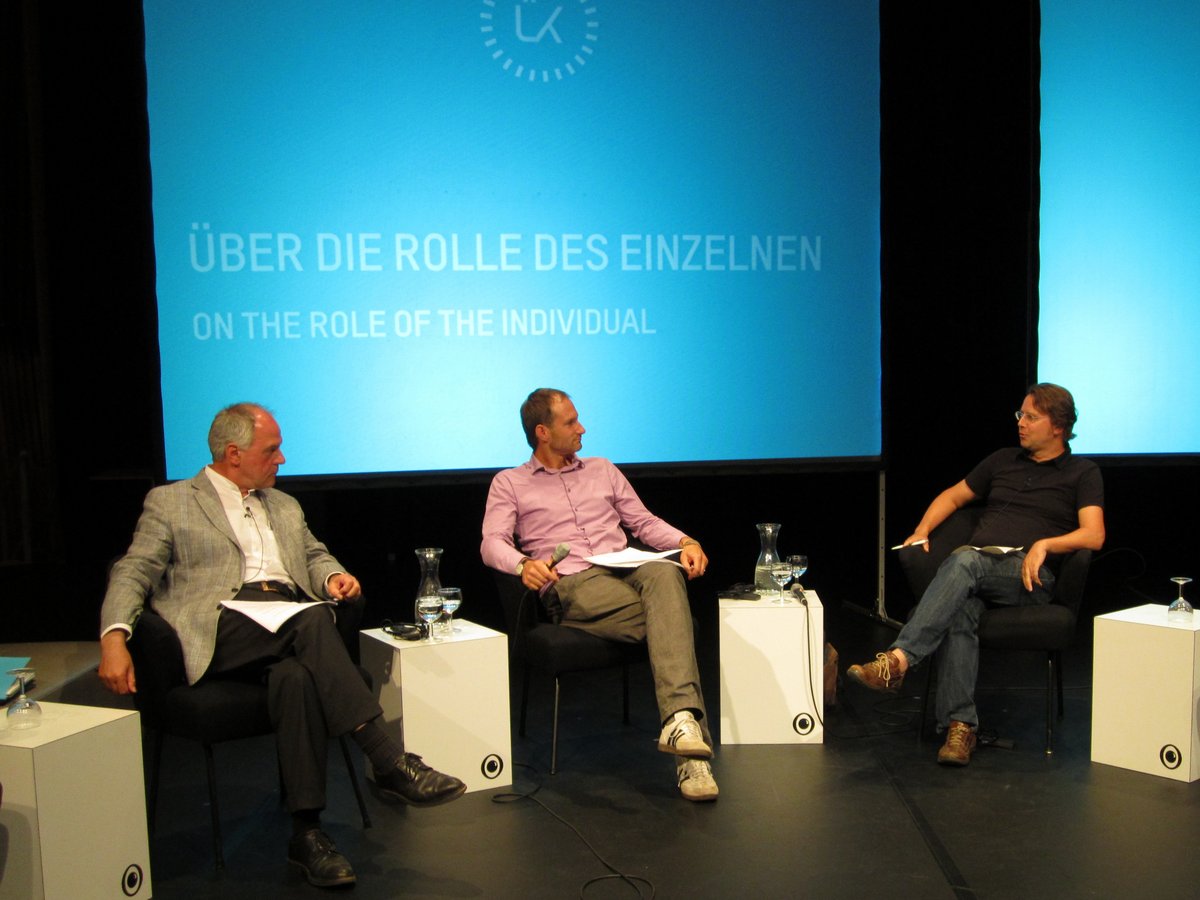 20.08.2011 | 14:00-15:15 Uhr | Über die Grenzen individuellen Handelns | Wilhelm Schmid &  Martin Unfried im Streitgespräch | Moderation: Tilman Santarius