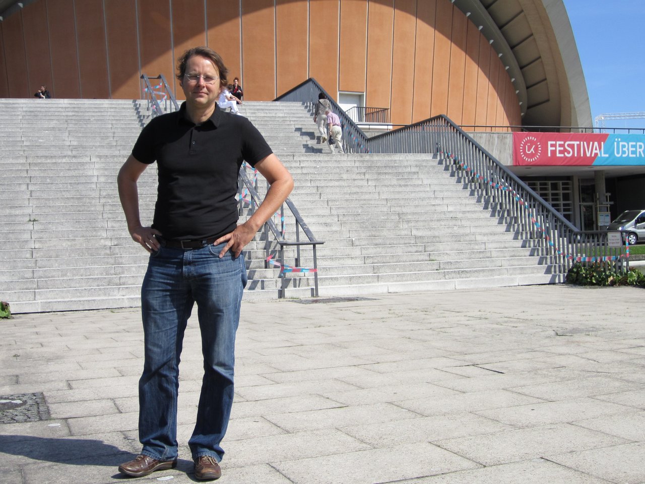 am 20.08.2011 vor dem Haus der Kulturen der Welt („Schwangere Auster“)